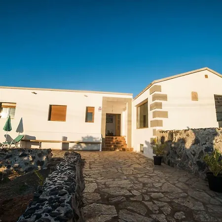Casa Rural Sunset Ampuyenta
